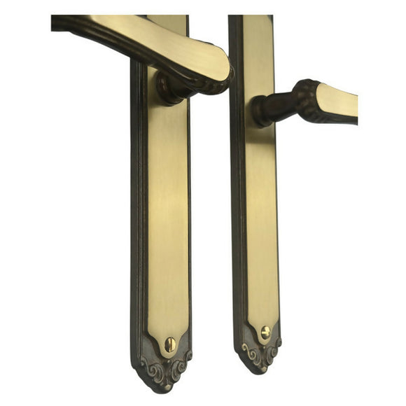 2 poignées de porte sur plaque ISABELLA, Sans trou pour pièce à vivre, Finition laiton patiné, Entraxe standard 195 mm