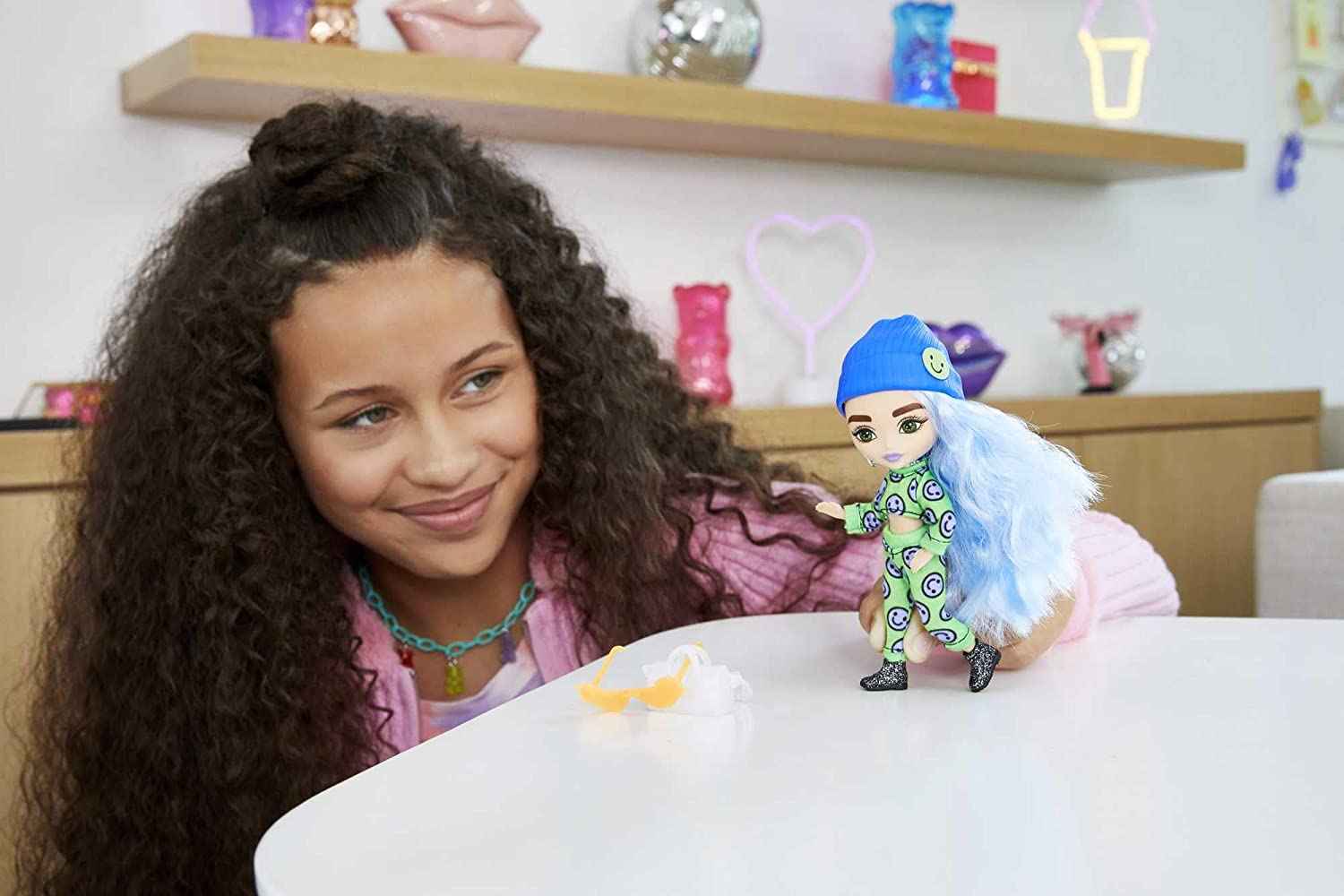 Poupée Barbie® Extra Mini aux cheveux bleus
