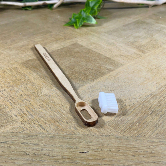 Brosse à dents rechargeable en hêtre Caliquo | Novela