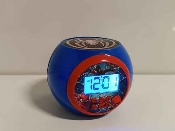 Retour client Ecost LEXiBOOK Réveil projecteur Spiderman Marvel avec fonction snooze et alarme