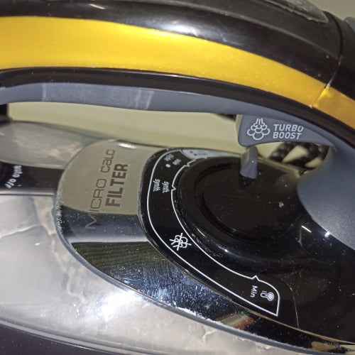 Ecost customer return Calor FV9839C0 Ultimate Pure Steam Iron 260 g/min 3000 350 ml Black/Gold