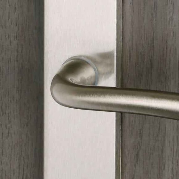 2 poignées de porte sur plaque RHAPSODIE, Trou de cylindre - entrée - bureau - service, Finition zamak nickel mat, Entraxe standard 195 mm