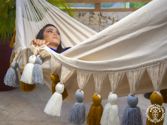 Hamac l  pompon  ecru