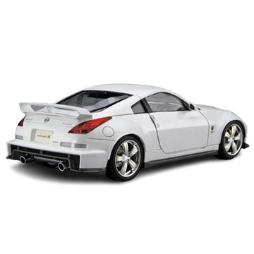 Aoshima Nissan Z33 FairladyZ Nismo '07 1/24 Scale Model - 0