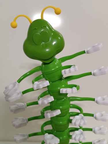 Ecost customer return Goliath Willi Wackel Wobbler Toy Fun Action Game Dancing Feet of Skill From