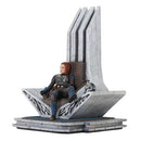 Star Wars: Mandalorian Bo-Katan on Throne Statue-2
