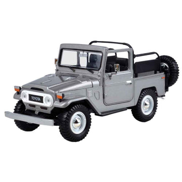 Platinum Collection Toyota Fj 40 Convertible 1:24 Diecast