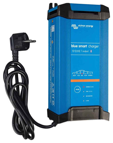Blue Smart IP22 Charger 12/20 (1)