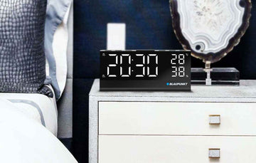 Radiobudzik CR10ALU FM PLL z wbudowanym czujnikiem temperatury i wilgotności