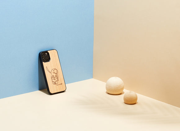 Coque man&wood pour iphone 12 pro max chat avec poisson rouge