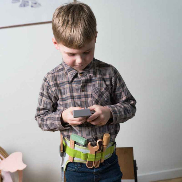 Dantoy Playful Wood Tool Belt 11 pcs