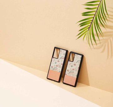 Coque MAN&WOOD pour Galaxy Note 20 Ultra rose fleur noire