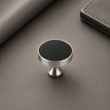 Bouton de meuble LEDER, Finition métal chrome et cuir