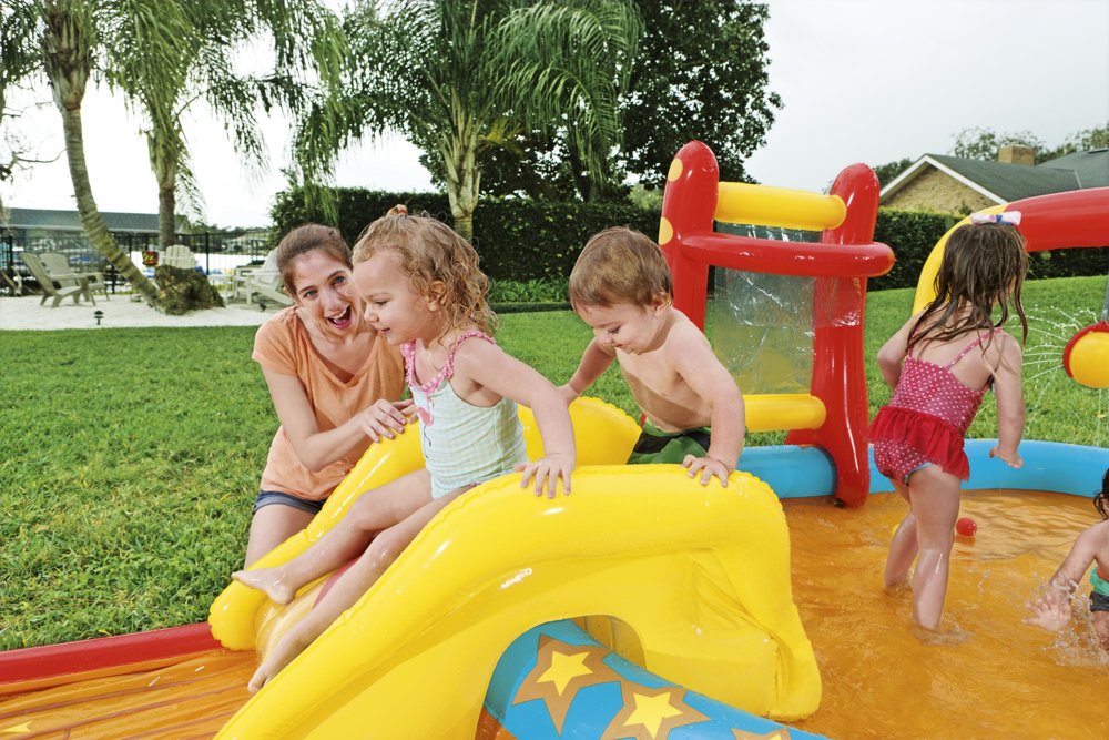 Aire de jeux gonflable 435 x 213 x 117 cm bestway 53068