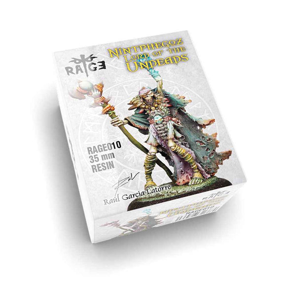 AK Interactive Fantasia Latorre Figure (35mm)