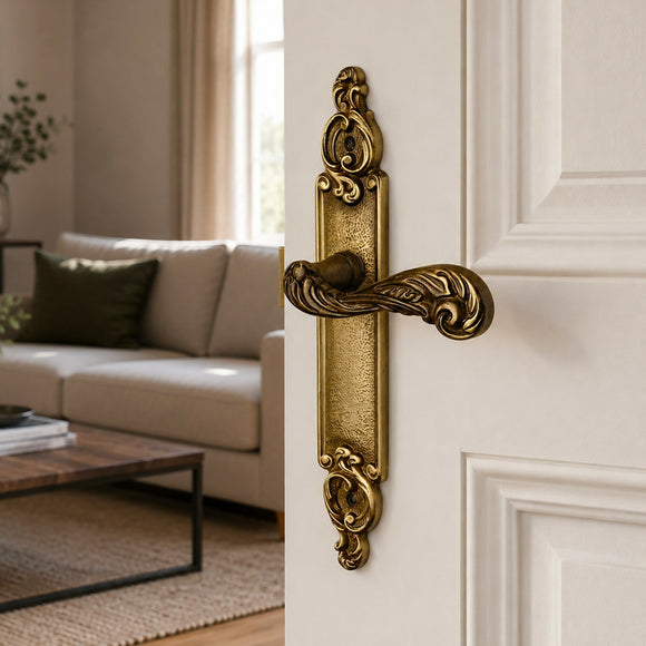 2 poignées de porte sur plaque SULLY, Sans trou pour pièce à vivre, Finition laiton patiné aspect vieilli, Entraxe standard 195 mm