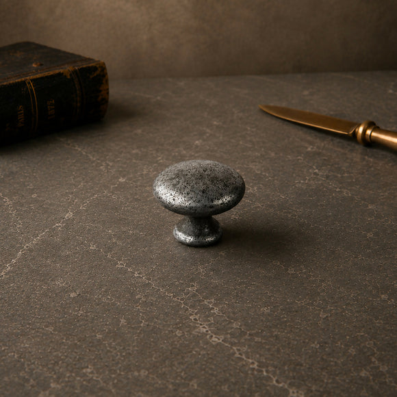 Bouton de meuble ANTIQUAIRE, Finition zamak fer antique
