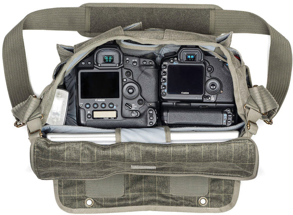 Think Tank camera bag Retrospective 30 V2.0, pinestone