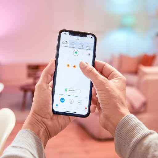 BEC smart LED Philips, soclu E14, putere 4.9W, forma lumanare, lumina multicolora, alimentare 220 - 240 V, "000008718699787097" (timbru verde 0.45 lei)