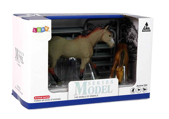 Lot de 2 figurines Cheval avec poulain et enclos Chevaux Capricorne