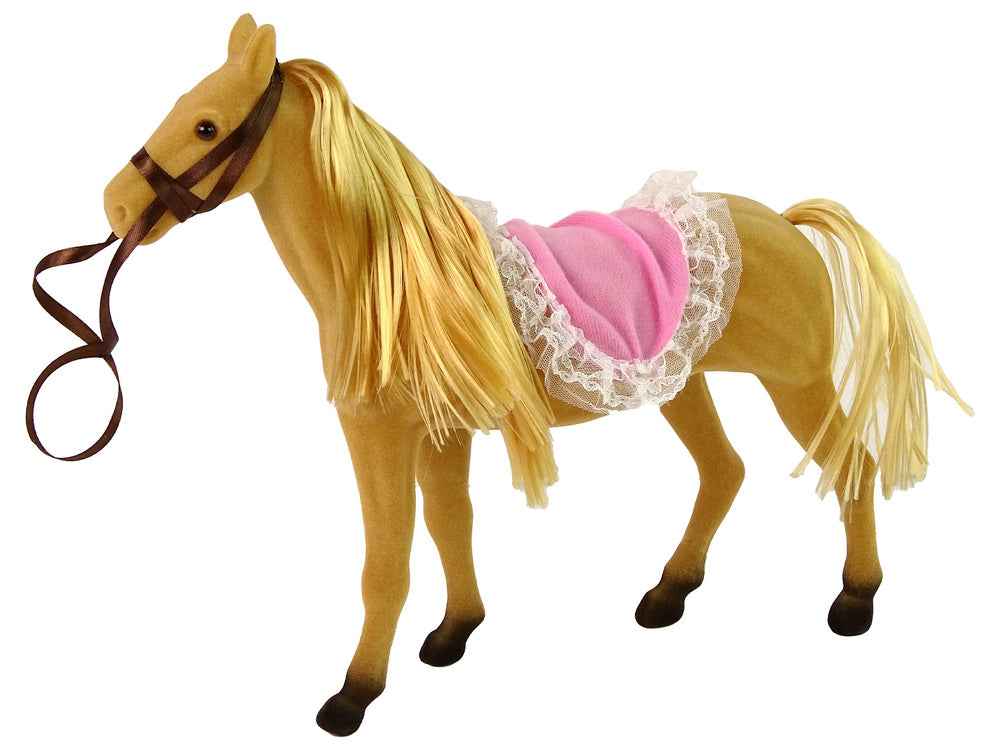 Cavalier de poupée avec figurines de poney marron.