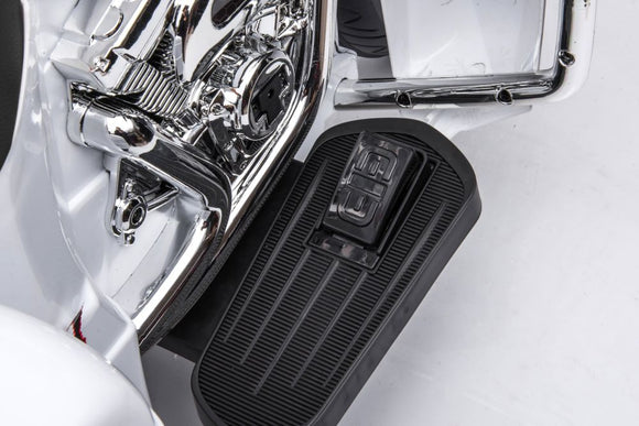 Goldwing Three-Wheeled Battery Motorcycle White