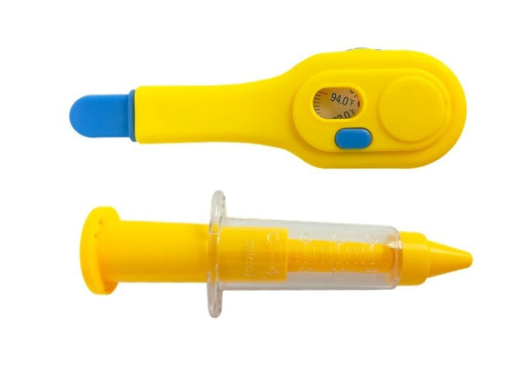 Coffret de médecin dans une mallette avec accessoires