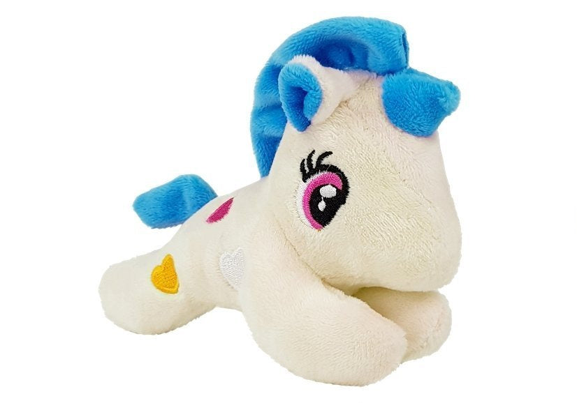 Petite licorne avec mascotte de transporteur