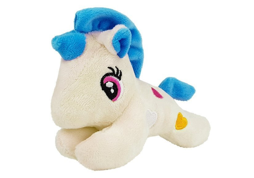Petite licorne avec mascotte de transporteur