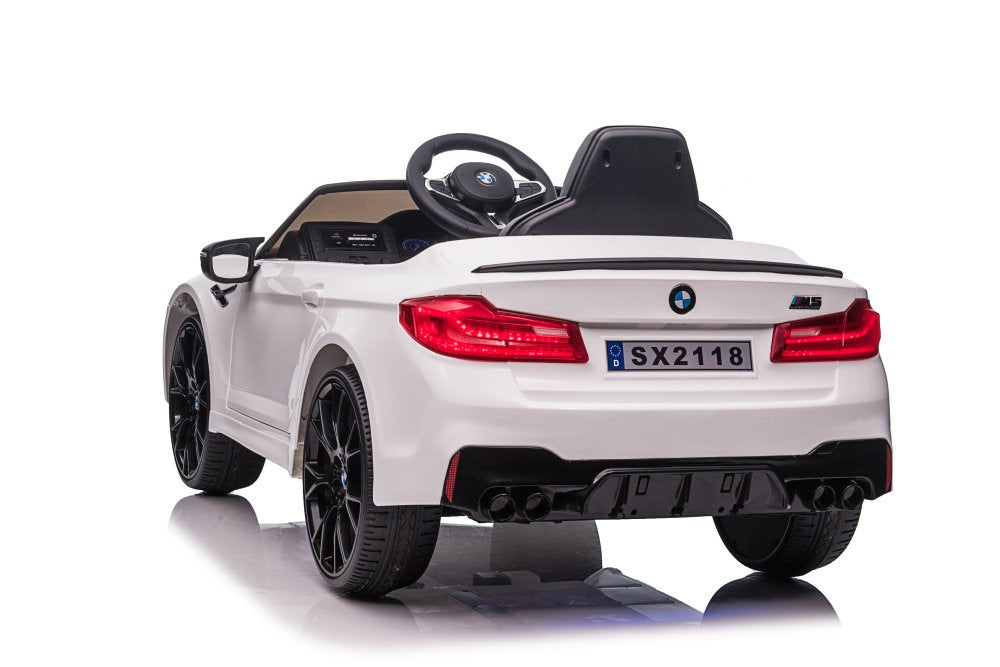 Véhicule sur batterie bmw m5 drift blanc