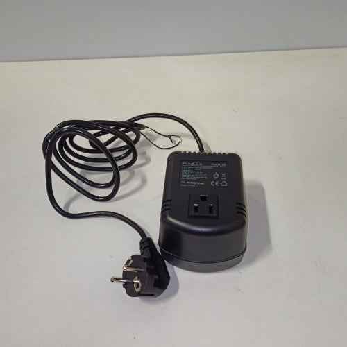 Retour client Ecost Convertisseur d'alimentation Nedis Power 230 VAC 50 Hz Tension de sortie : 110 VAC