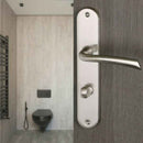 2 poignées de porte sur plaque RHAPSODIE, Verrou condamnation pour salle de bain/WC, Finition zamak nickel mat, Entraxe standard 195 mm