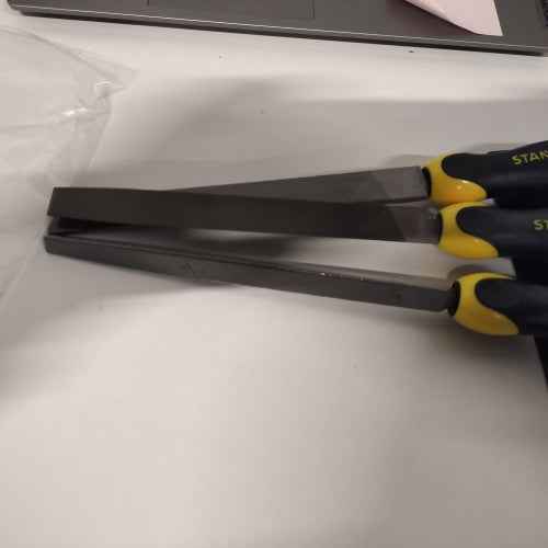 Retour client Ecost Stanley 022464 Ensemble de limes comprenant 1/2 ronde/plate/3 carrée (3 pièces)