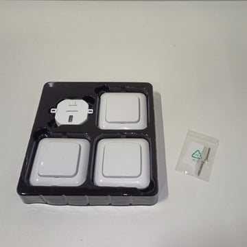 Ecost customer return Smartwares SH499567 Bedroom Light Switch Set  Plug  Connect  1 Builtin Switch