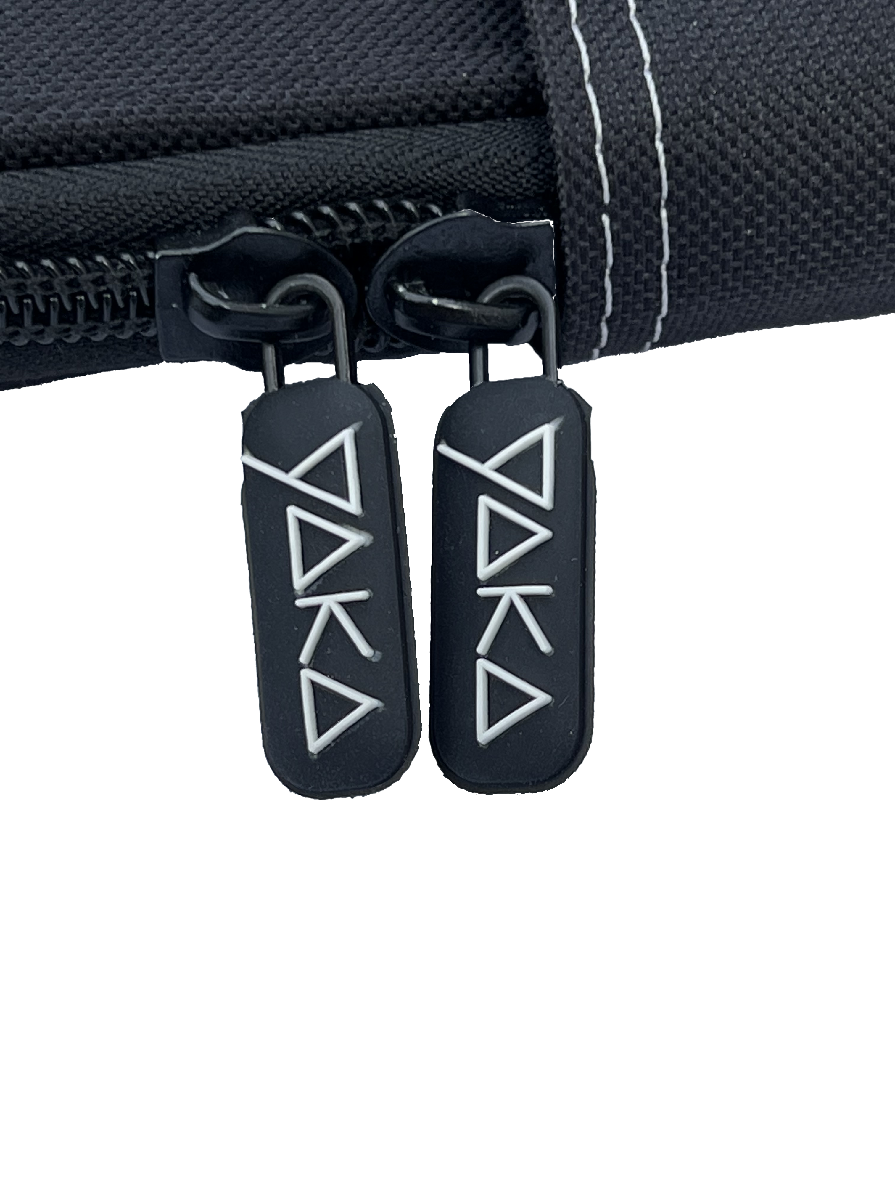 Sac Ordinateur - 15.6 pouces - Noir avec patte EasyFix Révolutionnaire - Clicktofournisseur.com