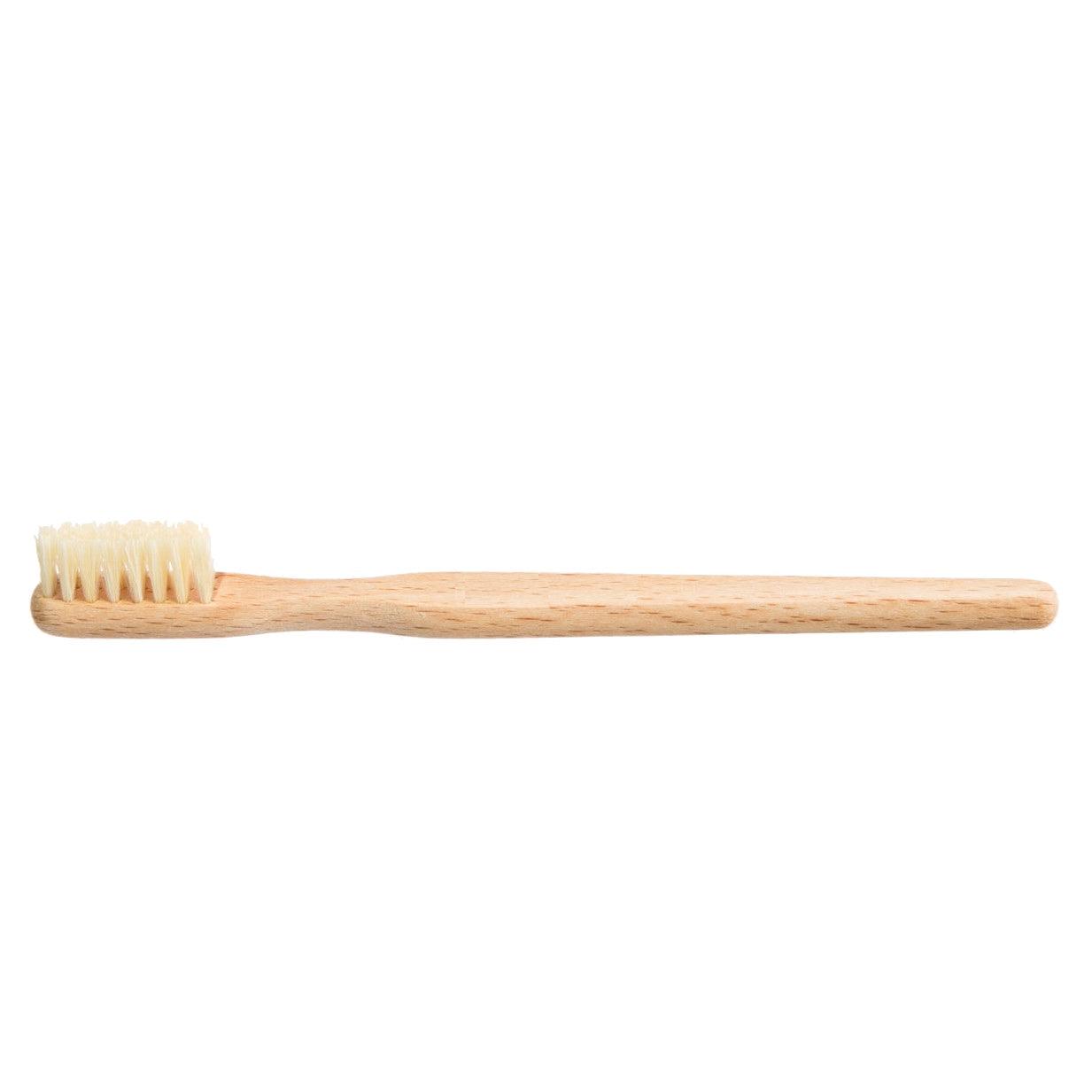 Toothbrush 100% natural bristles and beech wood handle
