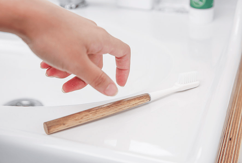 Oak wood rechargeable toothbrush 